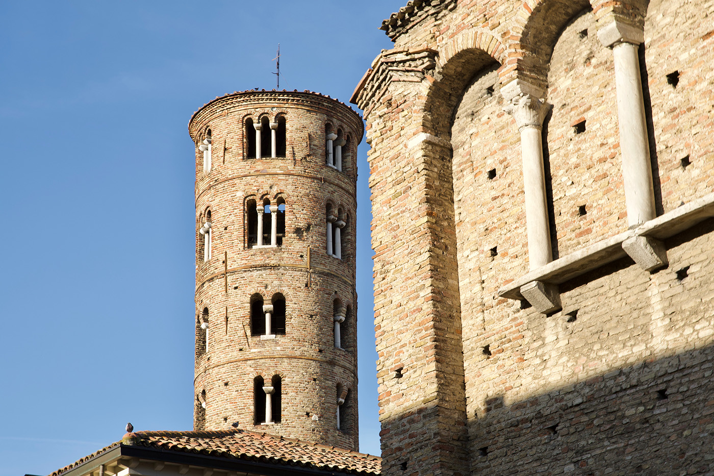 Il campanile di Sant'Apollinare nuovo, uno dei molti campanili circolari di Ravenna