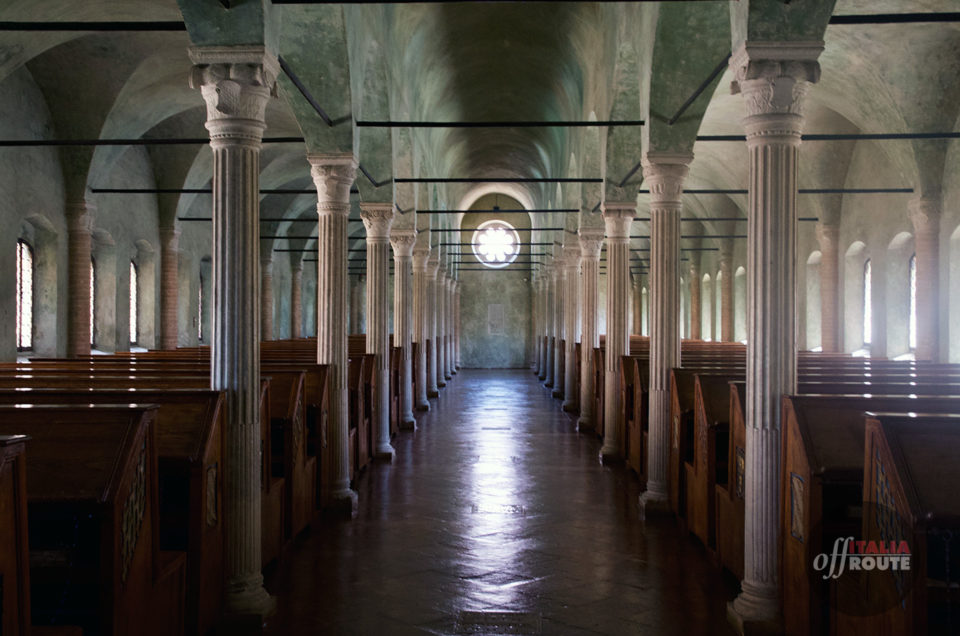 La navata centrale della Biblioteca Malatestiana di Cesena