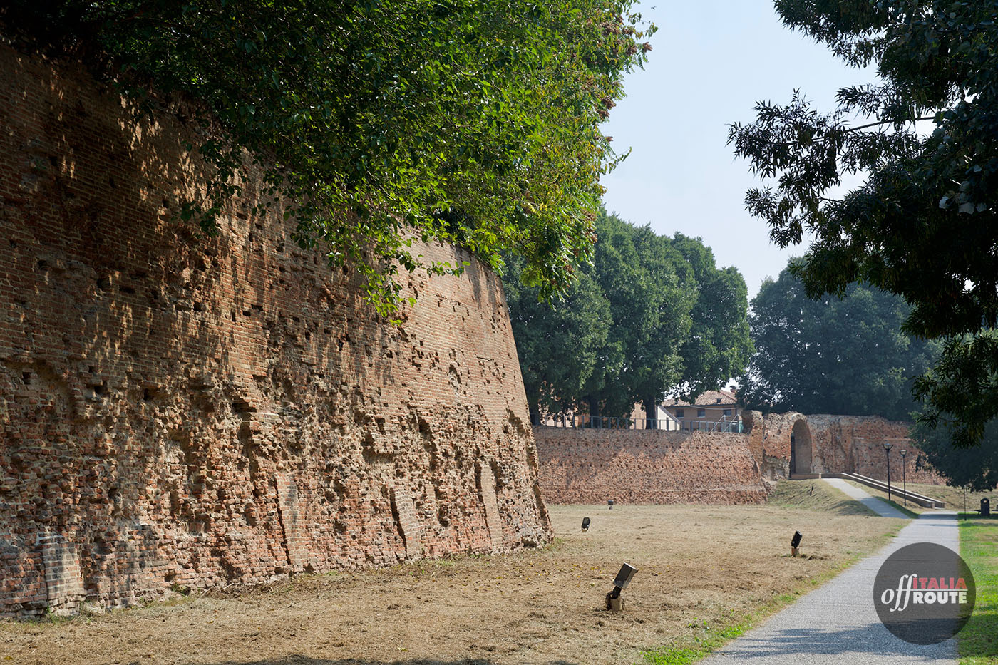 Baluardo e Porta San Pietro delle mura di Ferrara