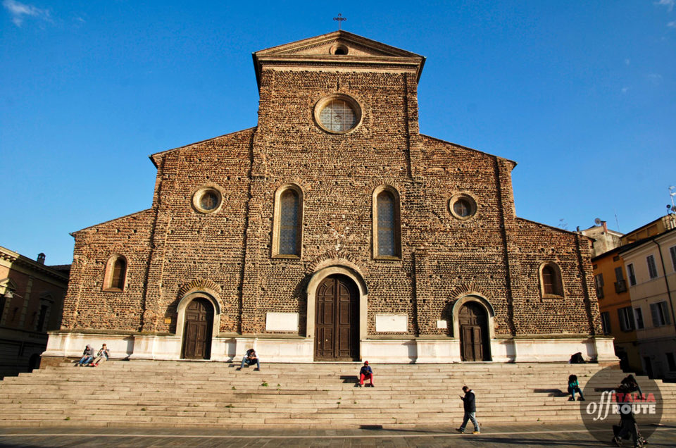 La facciata del Duomo, Faenza e il rinascimento fiorentino